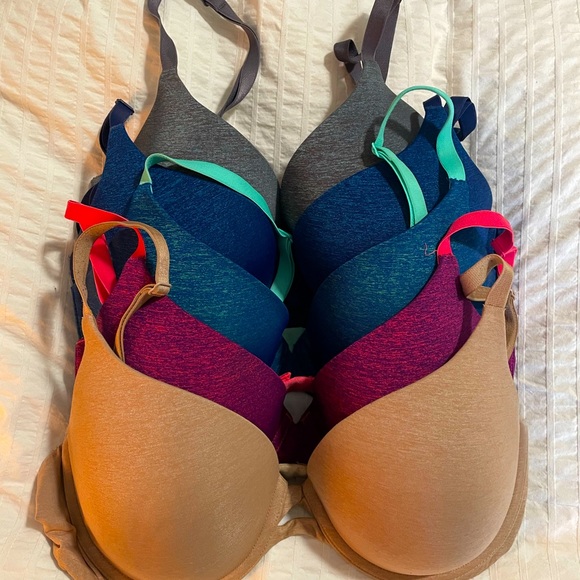 Victoria’s Secret Bras - Picture 1 of 2